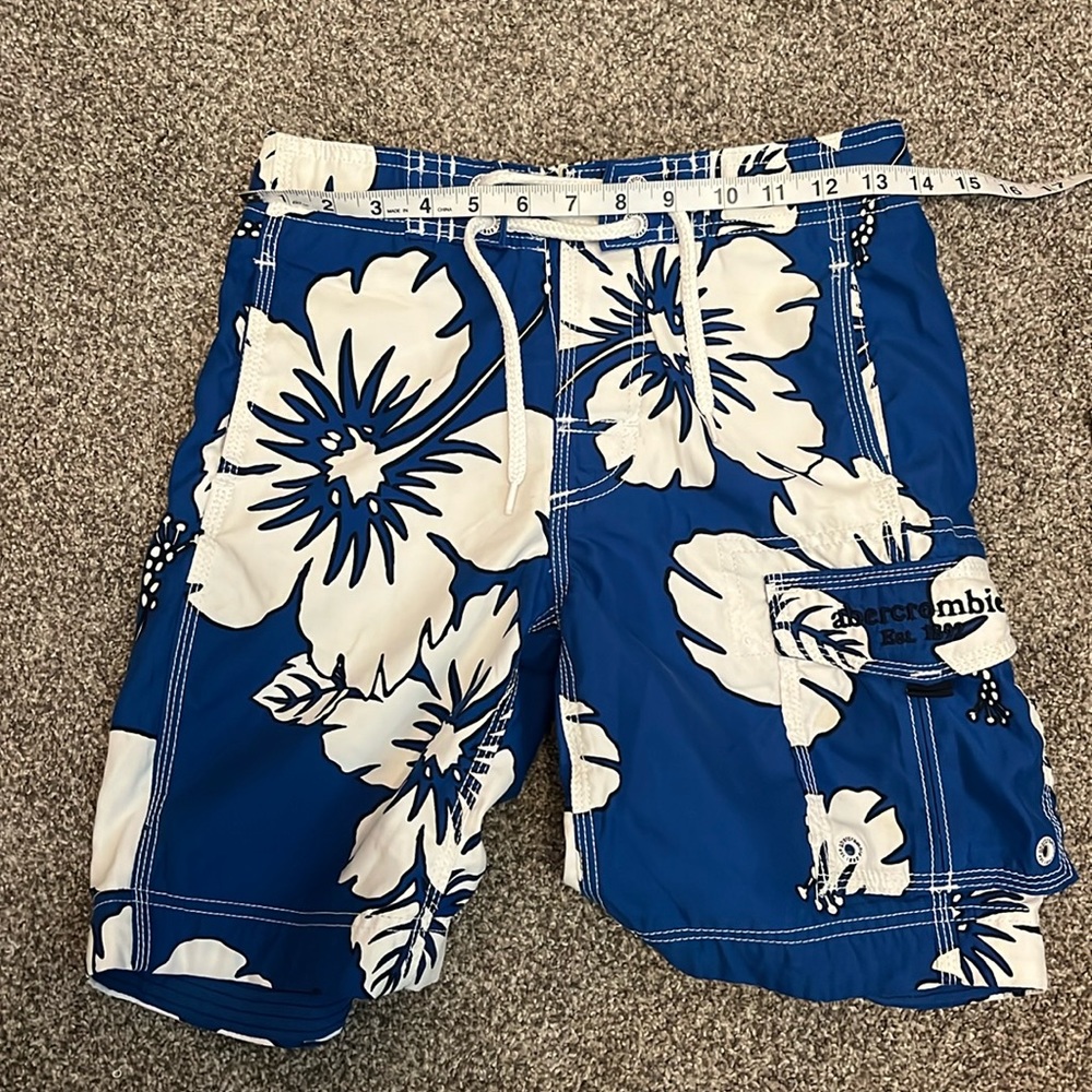 Abercrombie board shorts